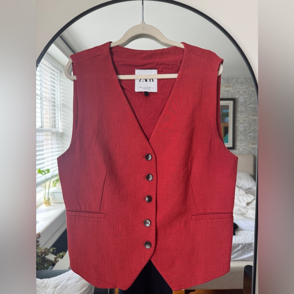 Zara Red Summer Button-Up Vest